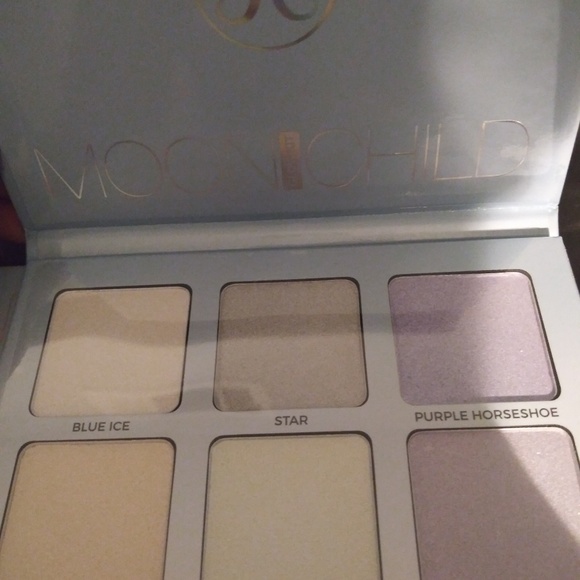 Anastasia Beverly Hill Moon Child glow kit - Picture 2 of 3